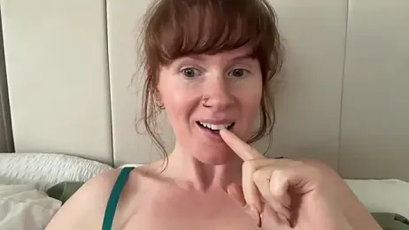 redheadrosie69 webcam stripchat model stream image